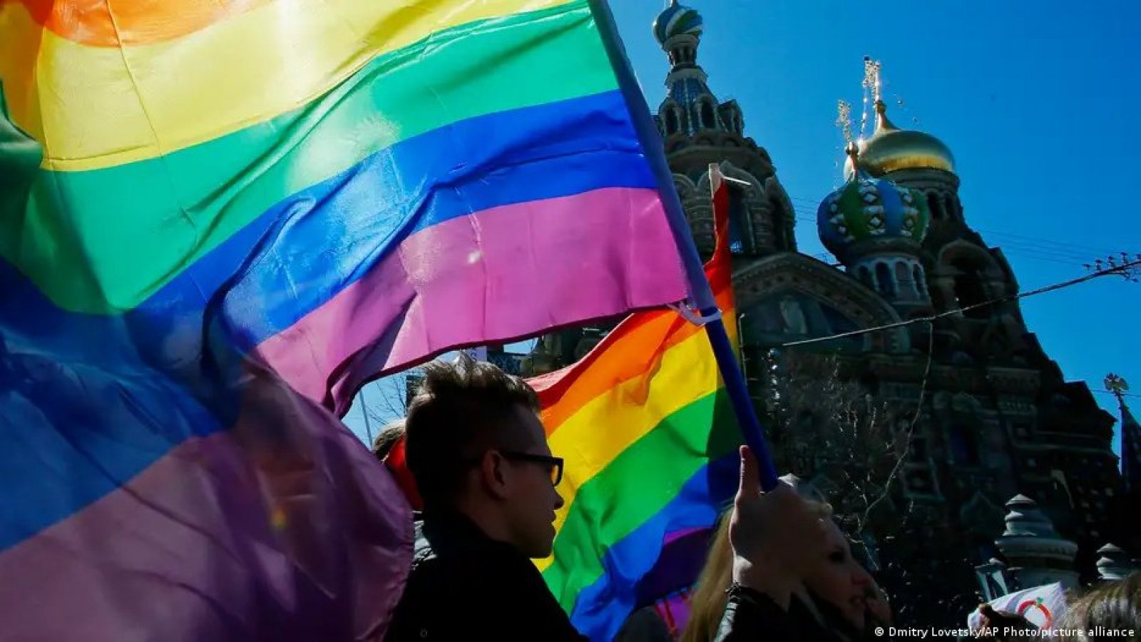 Rusia proscribe al movimiento LGTB por "extremista"