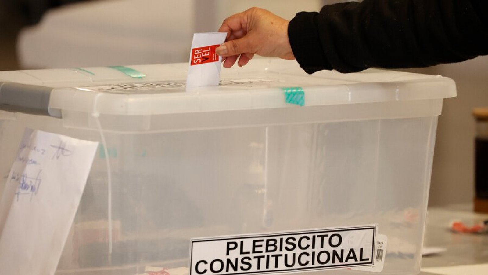 Cómo saber dónde tengo que votar para el Plebiscito 2023. Local de votación. Servel.