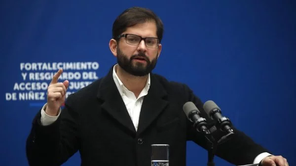 Presidente Boric aborda crisis de Isapres