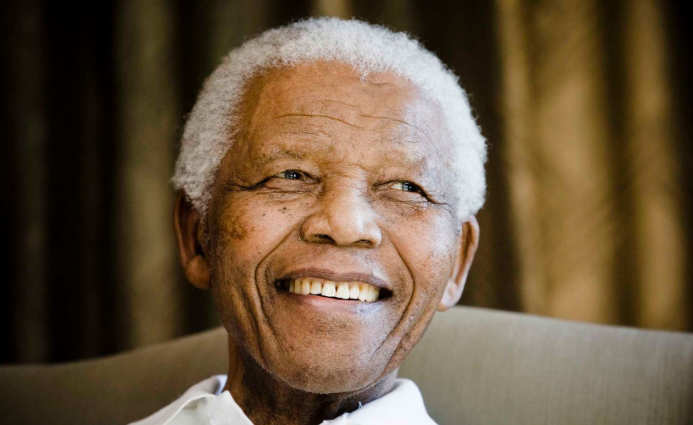 Efemérides de hoy 5 diciembre. Nelson Mandela.
