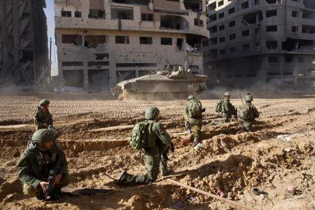 Soldados israelíes en Gaza.