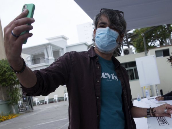 Fotografiar o grabar el voto. Servel