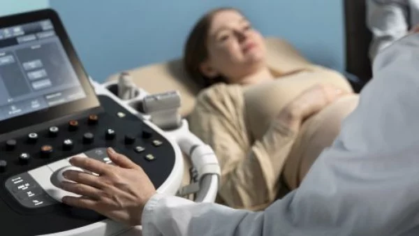 Ginecólogas de Chile piden acceso universal a anticonceptivos