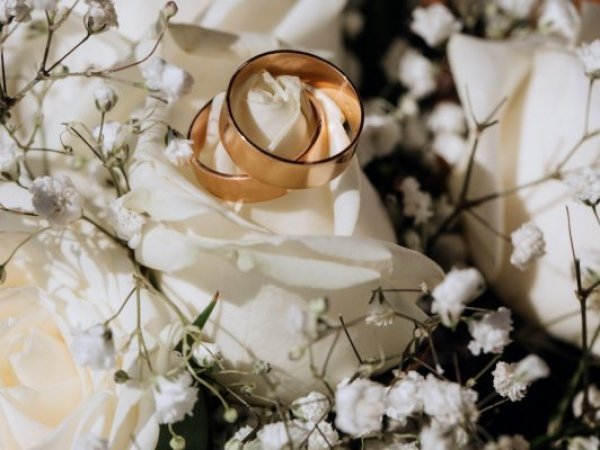 Bono Bodas de Oro 2024: requisitos y cómo recibirlo