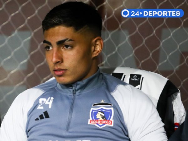 Jordhy Thompson en la banca de Colo Colo