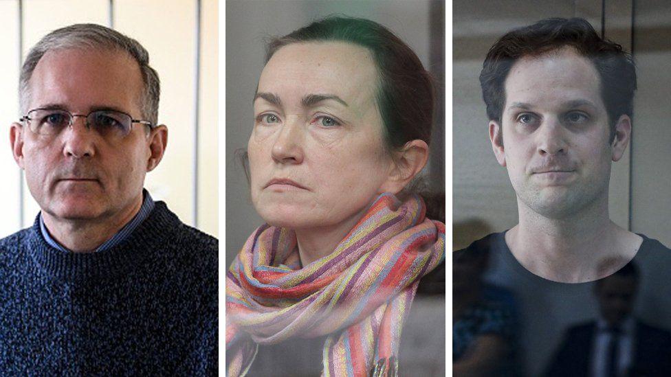 De izquierda a derecha: Paul Whelan, Alsu Kurmasheva y Evan Gershkovich