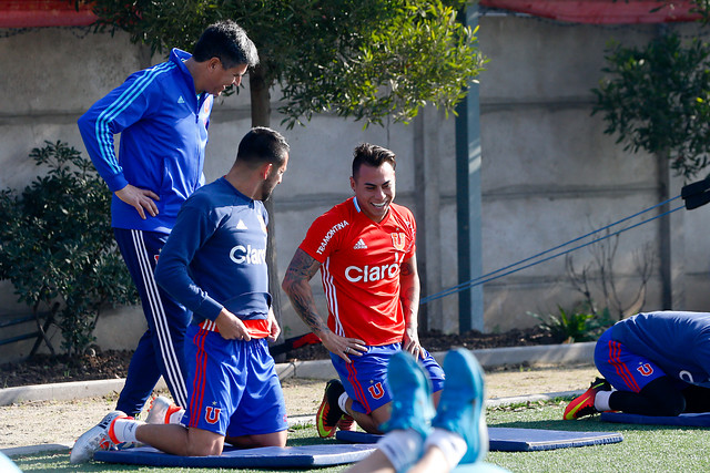 Eduardo Vargas entrenando con la Universidad de Chile