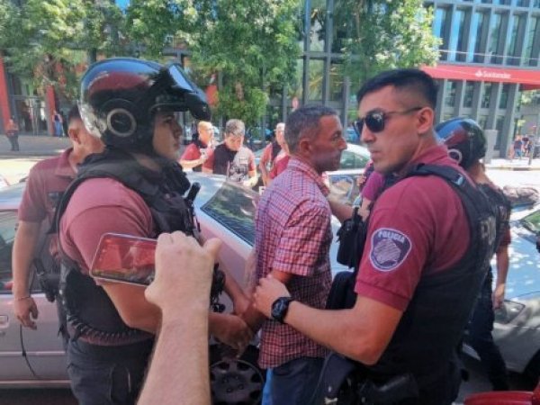 Hombre que agredió con una botella a Milei queda preso