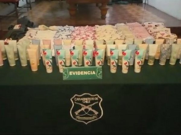 9 personas detenidas tras turbazo en Mall Plaza Egaña