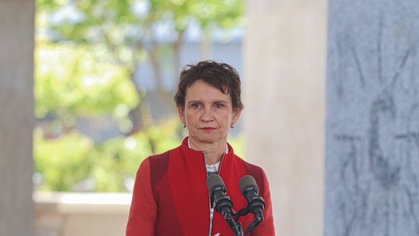 Tohá reconoce haber asistido a casa de Zalaquett