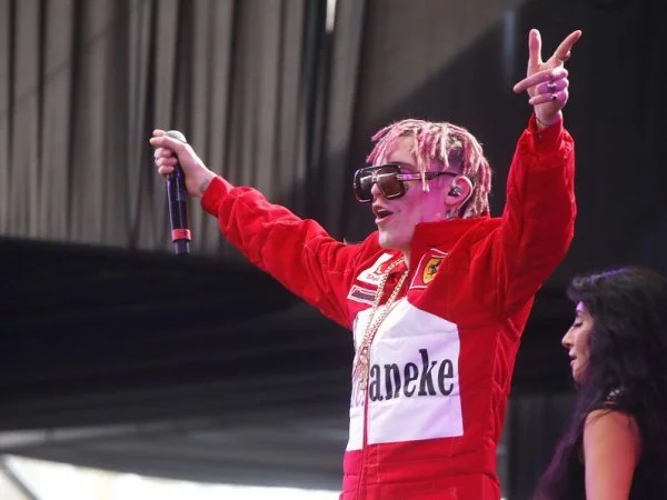 Efemérides 11 de enero. Cumpleaños de Marcianeke.