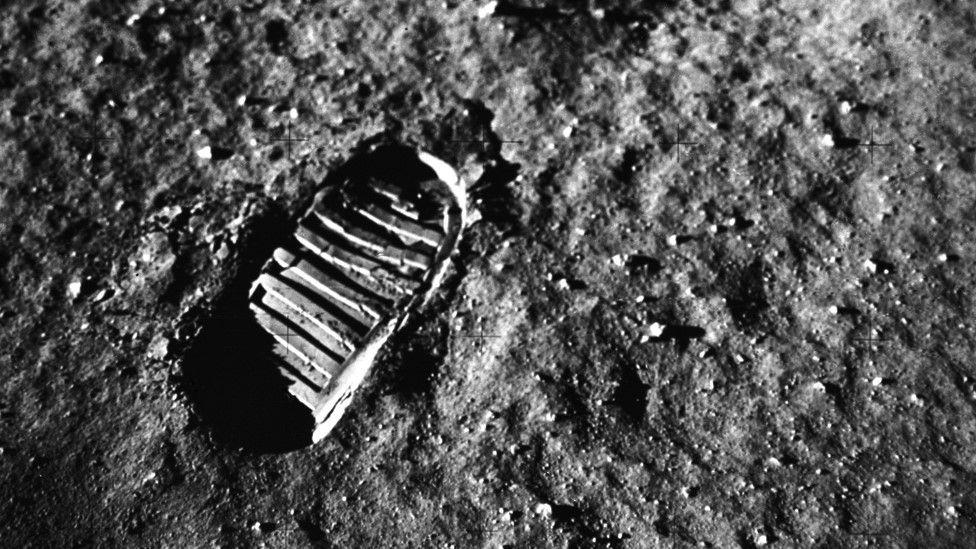Huella den la Luna