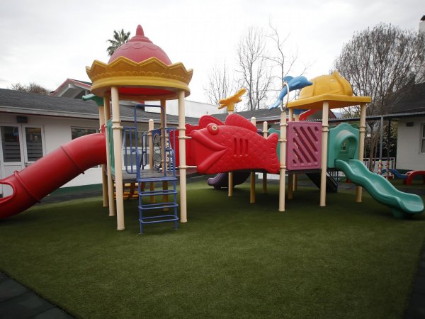 Alza mensualidades salas cunas y jardines infantiles