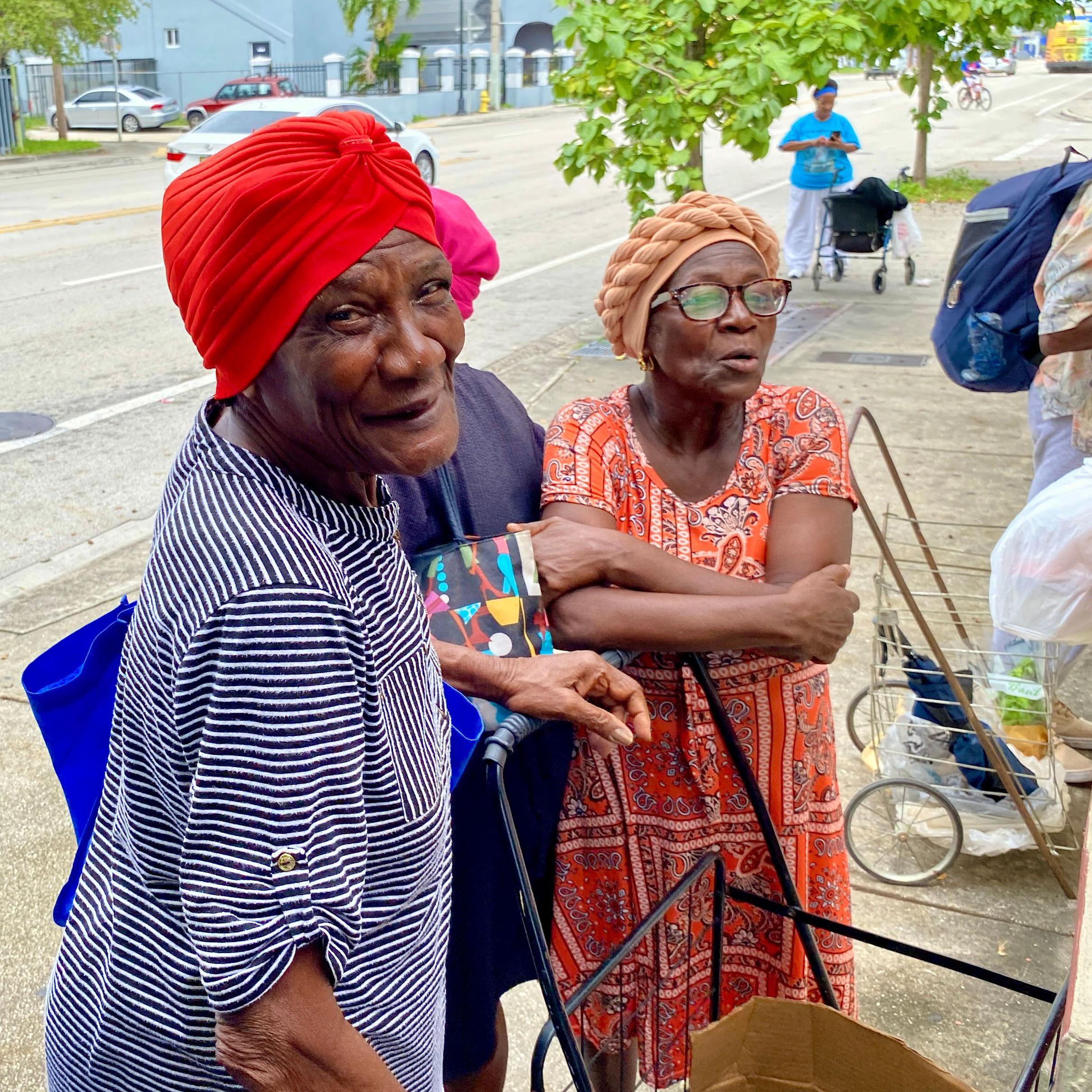 Banco de comida en Little Haiti