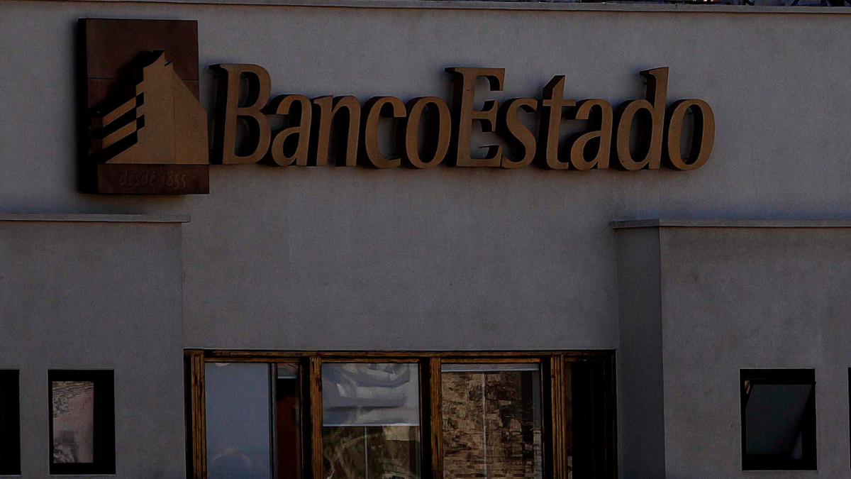 ¿Cuáles operaciones están disponibles en "Banca en Línea"?
