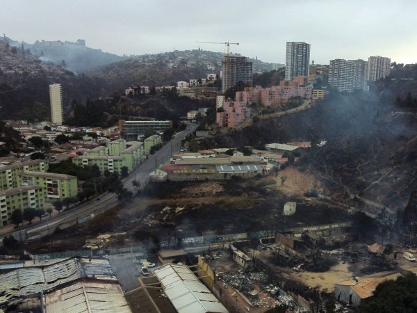 Toque de queda e incendios en Viña del Mar