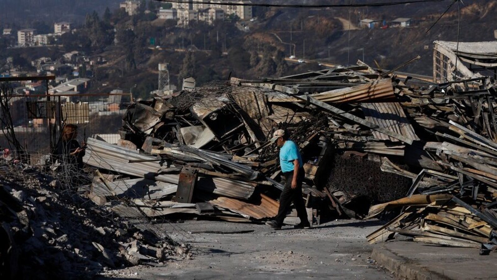 Fondo Nacional de la Reconstrucción por incendios Valparaíso.