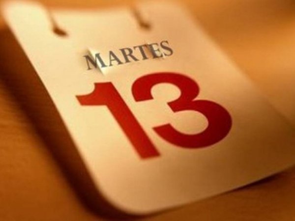 Martes 13