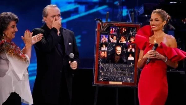 El premio que nunca olvidaremos: collage de Miguel bosé