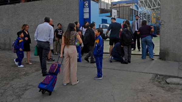 Neuróloga explica la importancia de la rutina de sueño para niños.