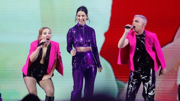 Aros de Francisca Valenzuela.