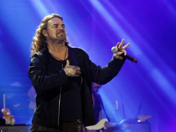 Maná y la mariposa traicionera