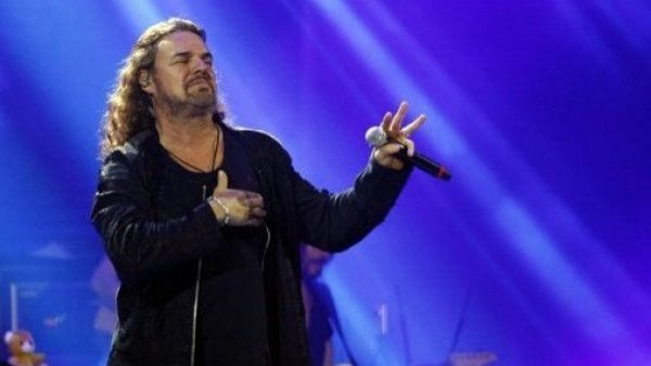 Maná y la mariposa traicionera