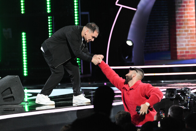 Manuel Turizo saludando a Lucho Miranda