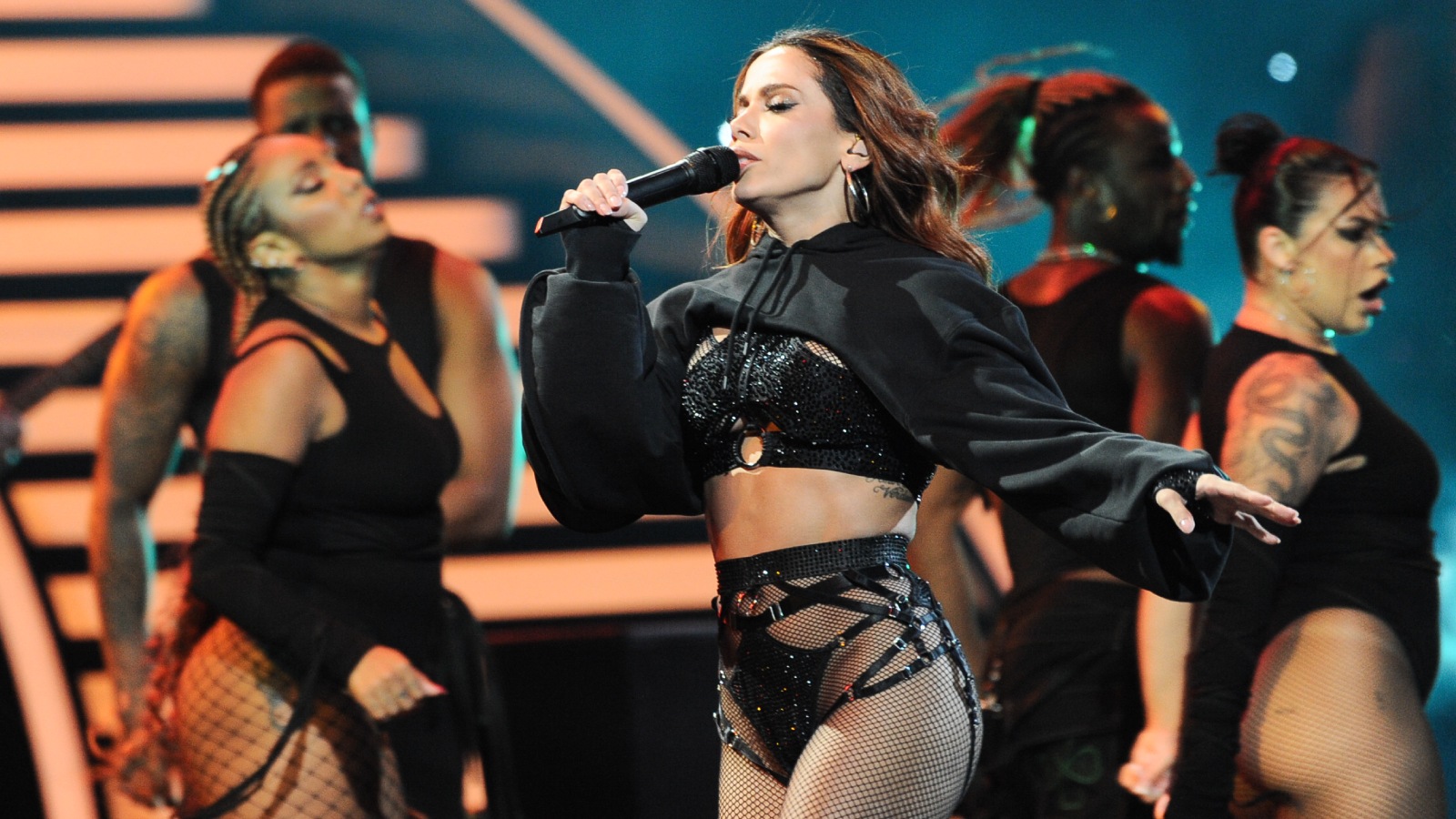 Anitta presentándose en el Festival de Viña 2024