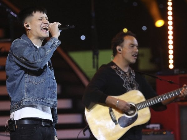 Kidd Voodoo con Los Bunkers en el Festival de Viña