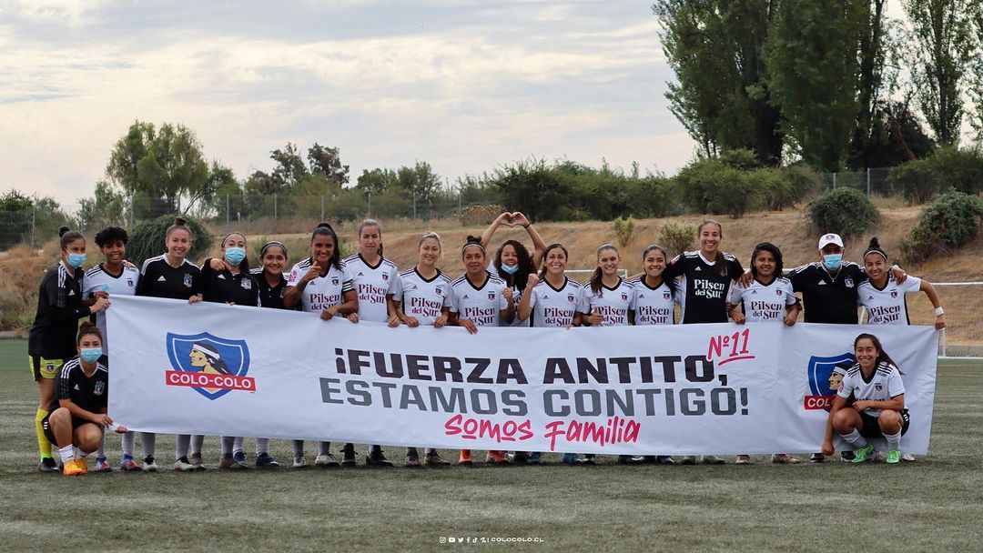 Colo Colo femenino expresa su apoyo pars Antonia Alarcón. 