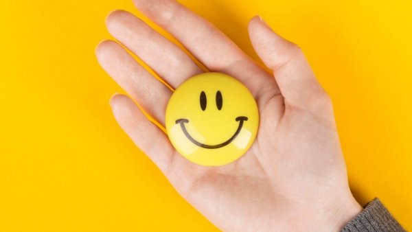 Cara feliz. Día de la Felicidad.
