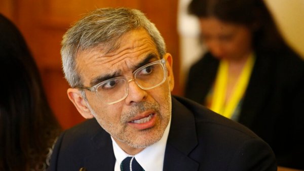 Ministro de Justicia Luis Cordero