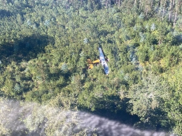 Avioneta capotó en Los Ríos: accidente deja un fallecido y dos lesionados