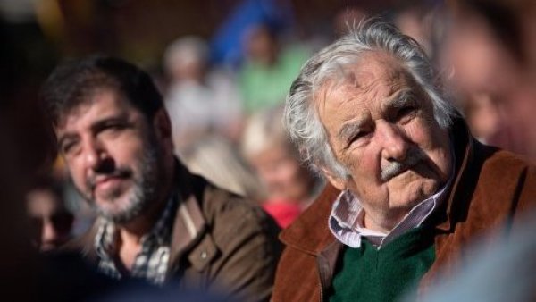 Enrique Mujica