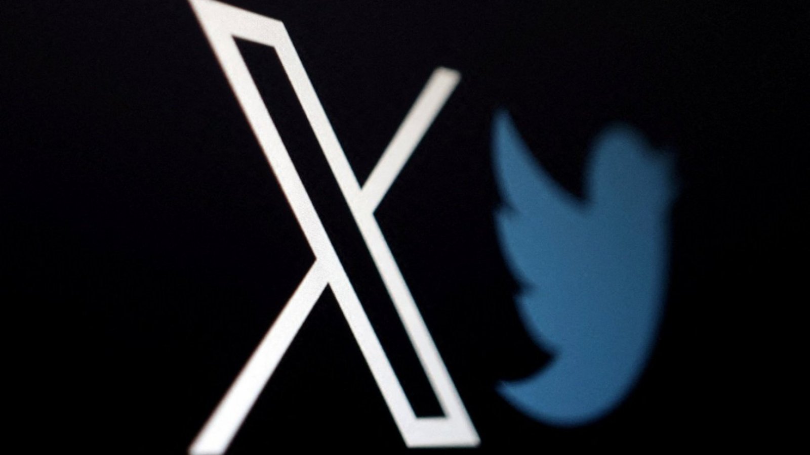 La red social X (Twitter) restablece insignia azul de verificación gratis