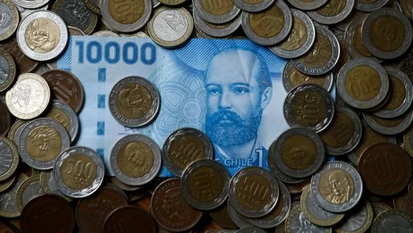 Dinero. Billetes. Séptimo retiro AFP