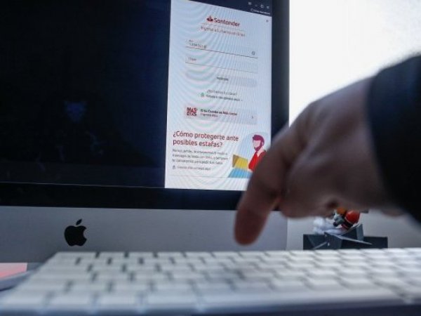 ¿Qué pueden hacer los ciberdelincuentes tras hackeo a Banco Santander?