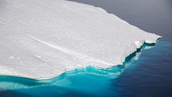 Lagos bajo la Antártida.