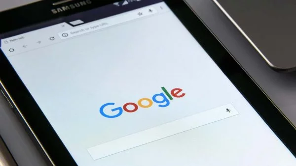 Google, IA, Chile, 2024.