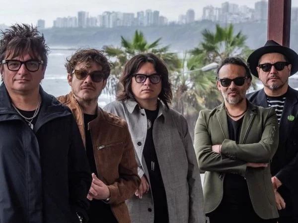 Los Bunkers. Metro de Santiago.