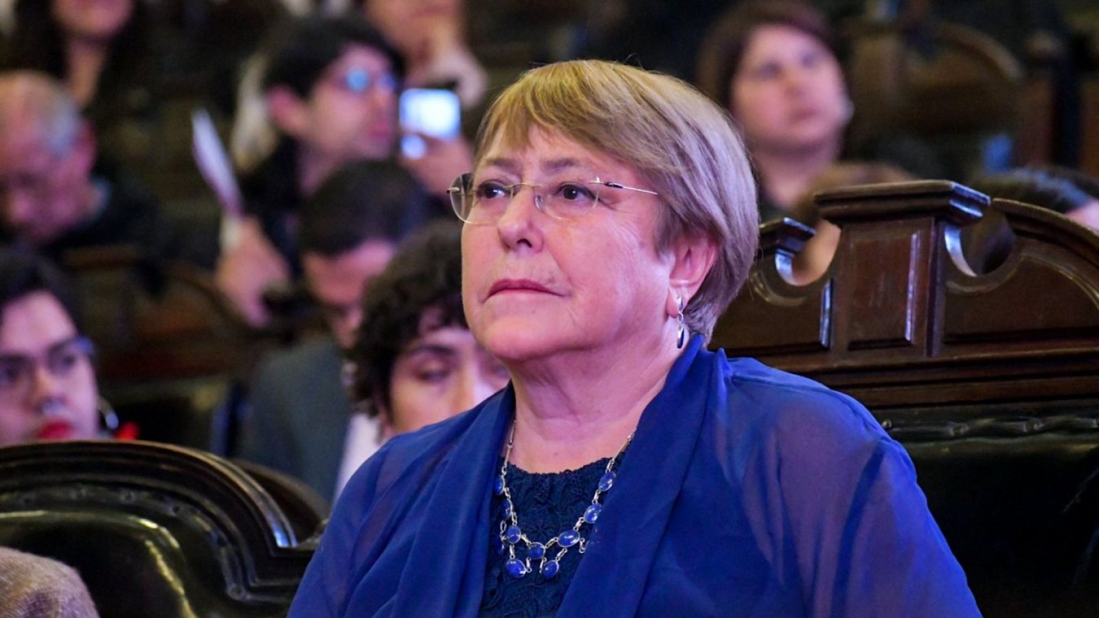 Expdta. Bachelet expresa condolencias tras asesinato de carabineros: "Nos afecta profundamente a todos y todas"