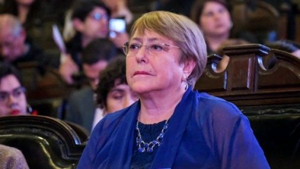 Expdta. Bachelet expresa condolencias tras asesinato de carabineros: 