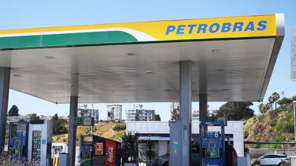 Parafina y bencina a precios rebajados