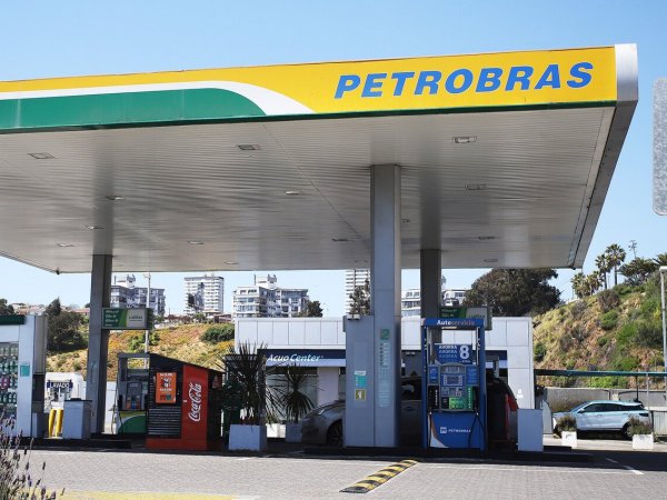 Parafina y bencina a precios rebajados