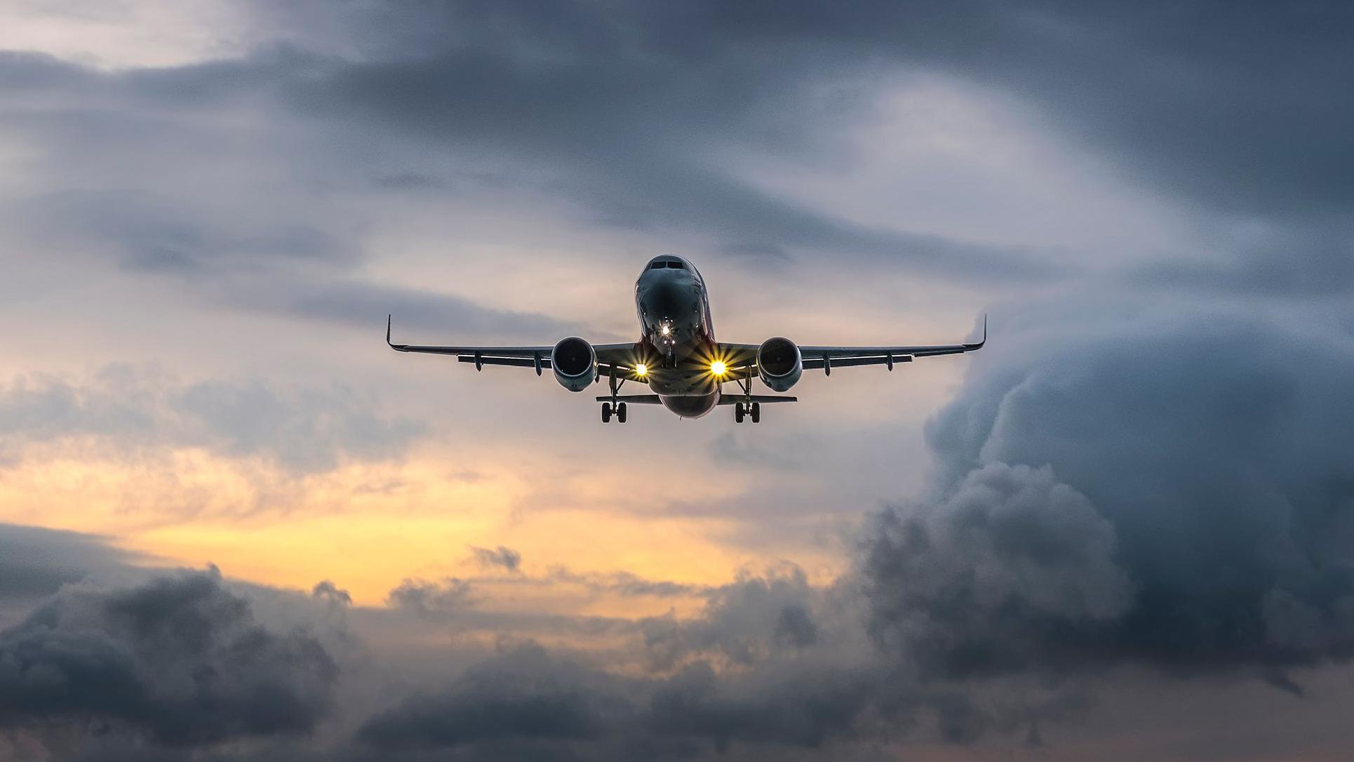Avión volando
