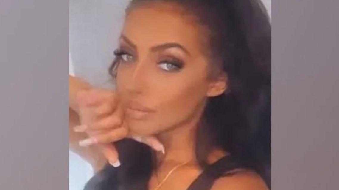 Georgia Brooke @GeorgiaMayBxx