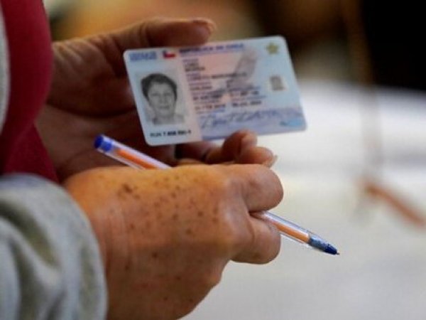 ¿Puedo votar en elecciones primarias 2024 con cédula vencida?