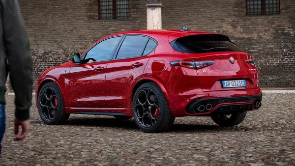 Alfa Romeo lanza promociones en sus modelos Stelvio Veloce y Giulia Veloce