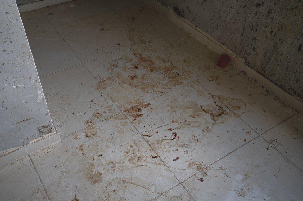 Manchas de la sangre del primo de Abdellatif
